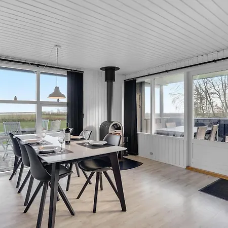 Three-bedroom Holiday In Nyaraló Blåvand
